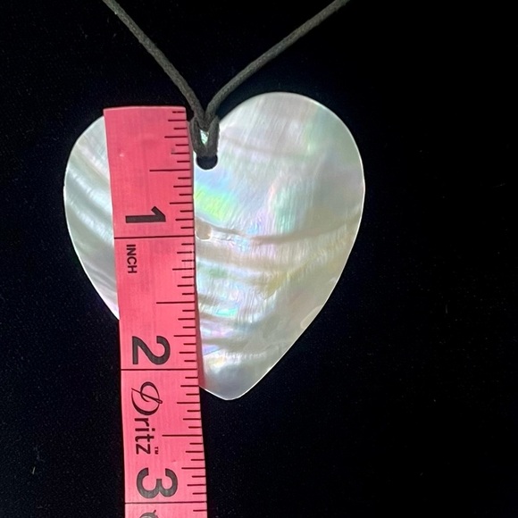 Y2K Abalone Heart Pendant Necklace - Picture 7 of 9